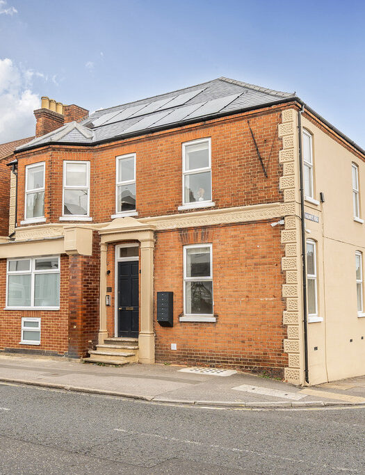 This picture loads on non-supporting browsers.